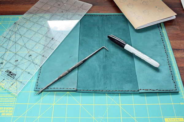 notebook-sewn-with-saddle-stitch